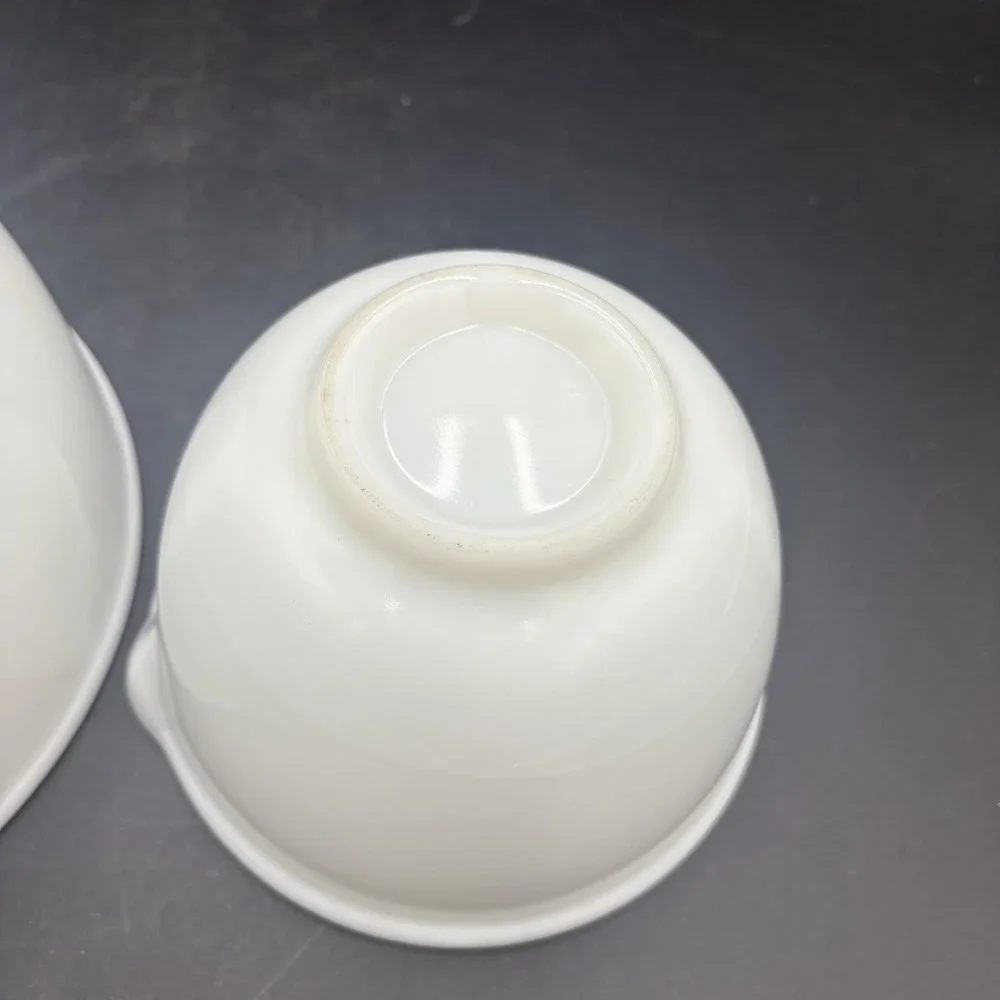 2 Glasbake Sunbeam Mixer Bowls White 19CJ/20CJ White Milk Glass Vintage Kitchen